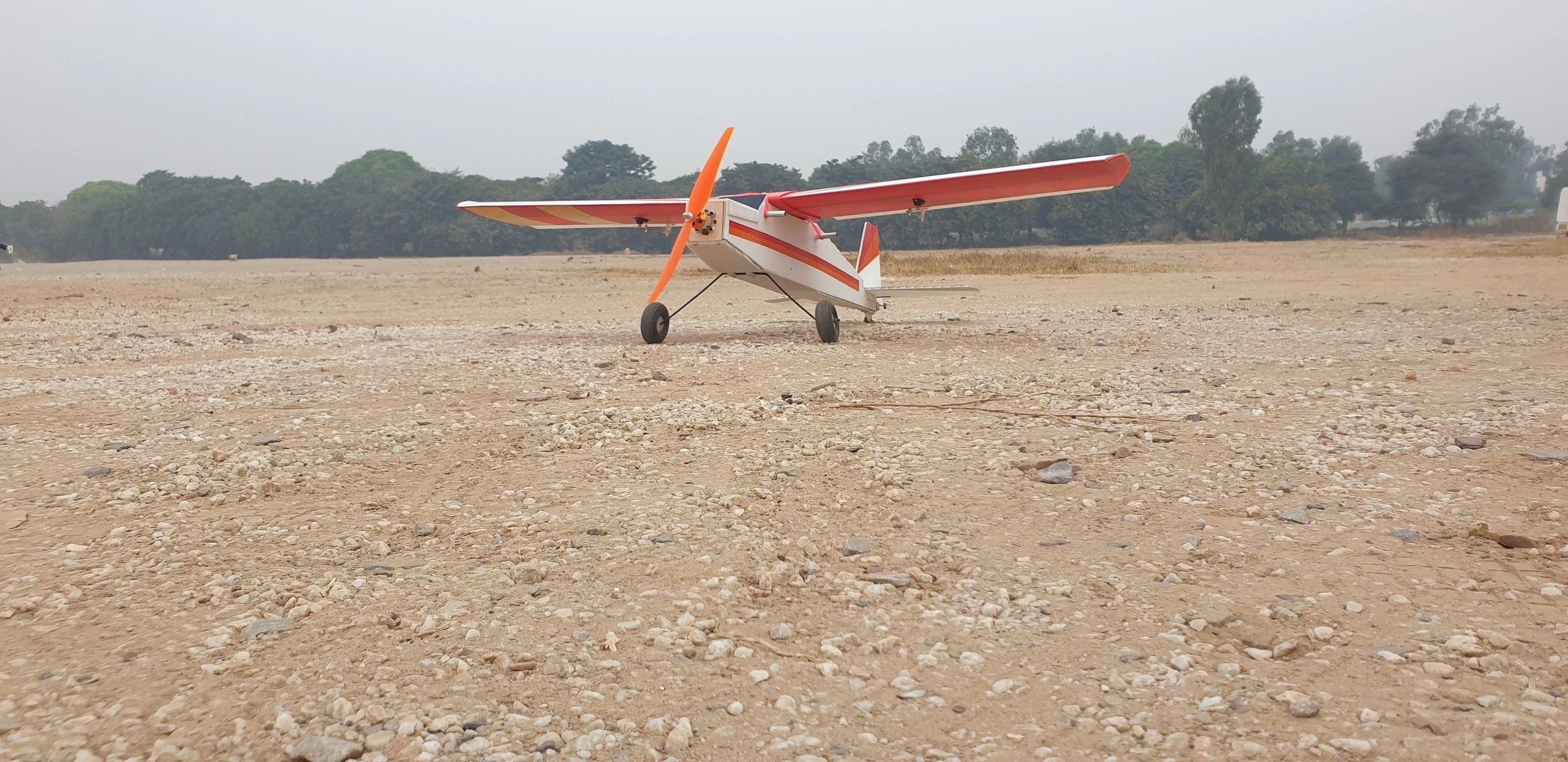 Beginner CoRo Plast Glider 4 Channel RTF Combo