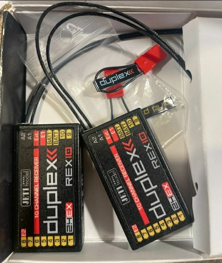 Jeti Duplex DS-16 G2 Carbon Line 2.4GHz/900MHz w/Rx R10, Aluminum Tx Case Radio System