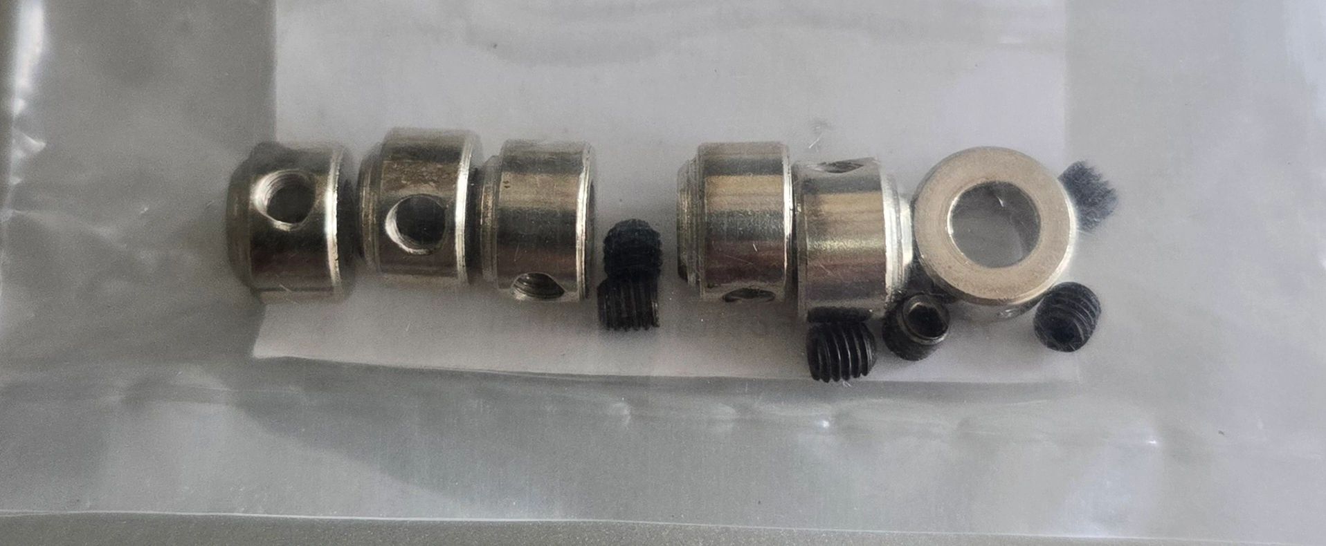 Metal Wheel Collars 4.1xx5.5m