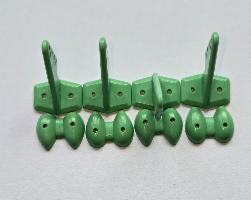Pom Horns Green 20x27mm (04pcs/set)
