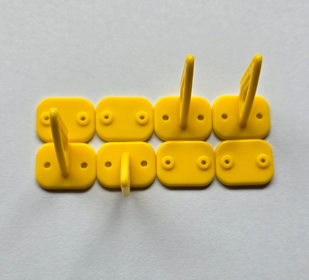 Pom Horns Yellow 20x27mm (04pcs/set) with screws